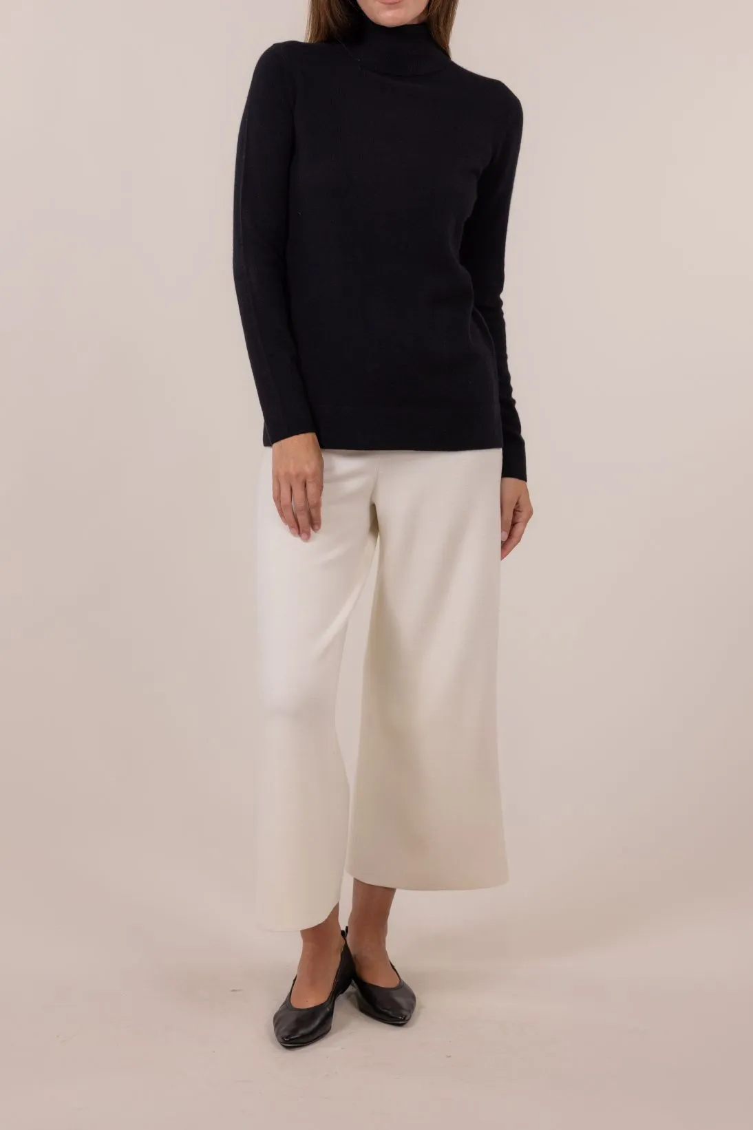 CLASSIC CASHMERE TURTLENECK