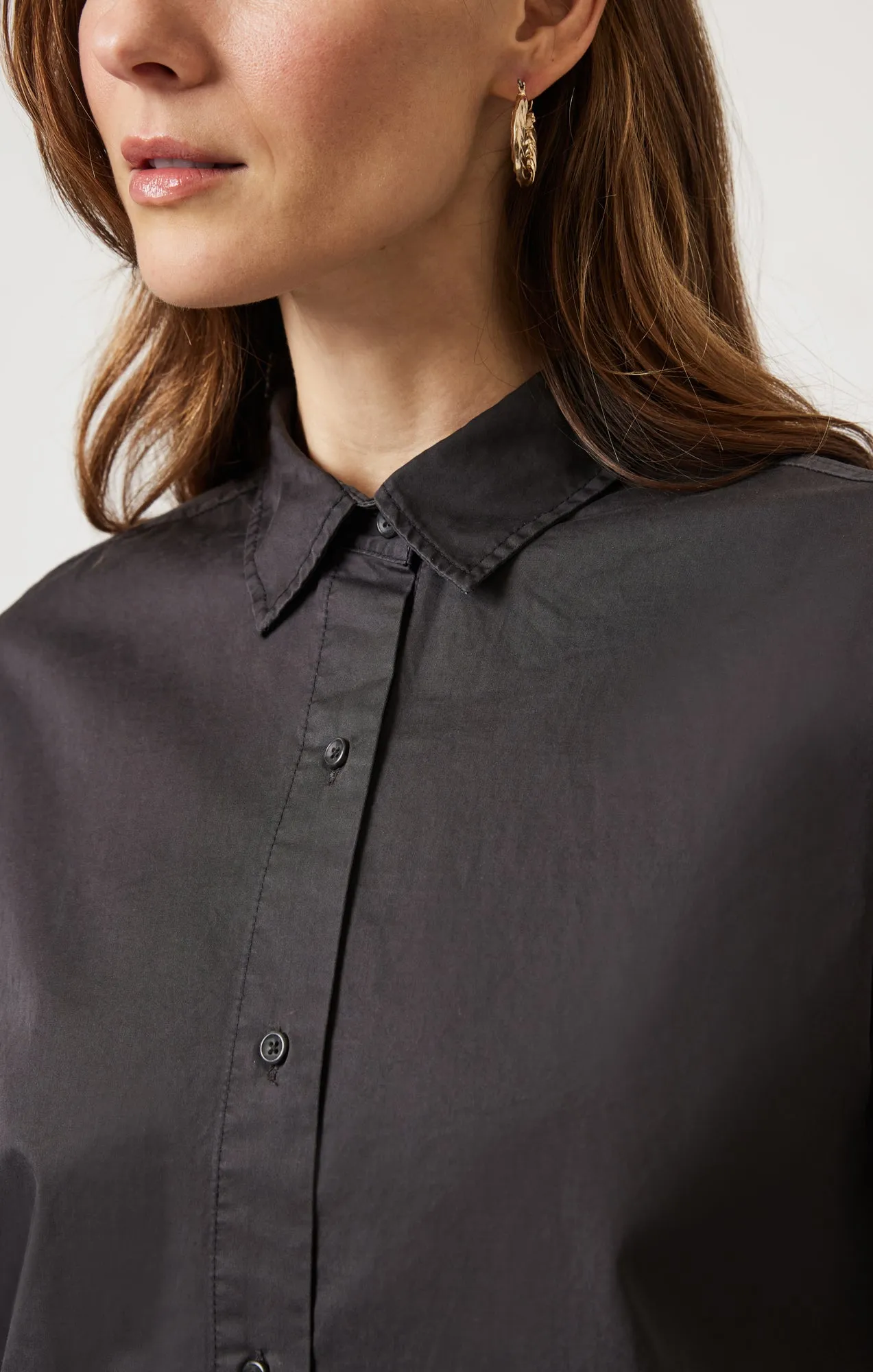 LONG SLEEVE BUTTON-UP SHIRT IN MAGNET