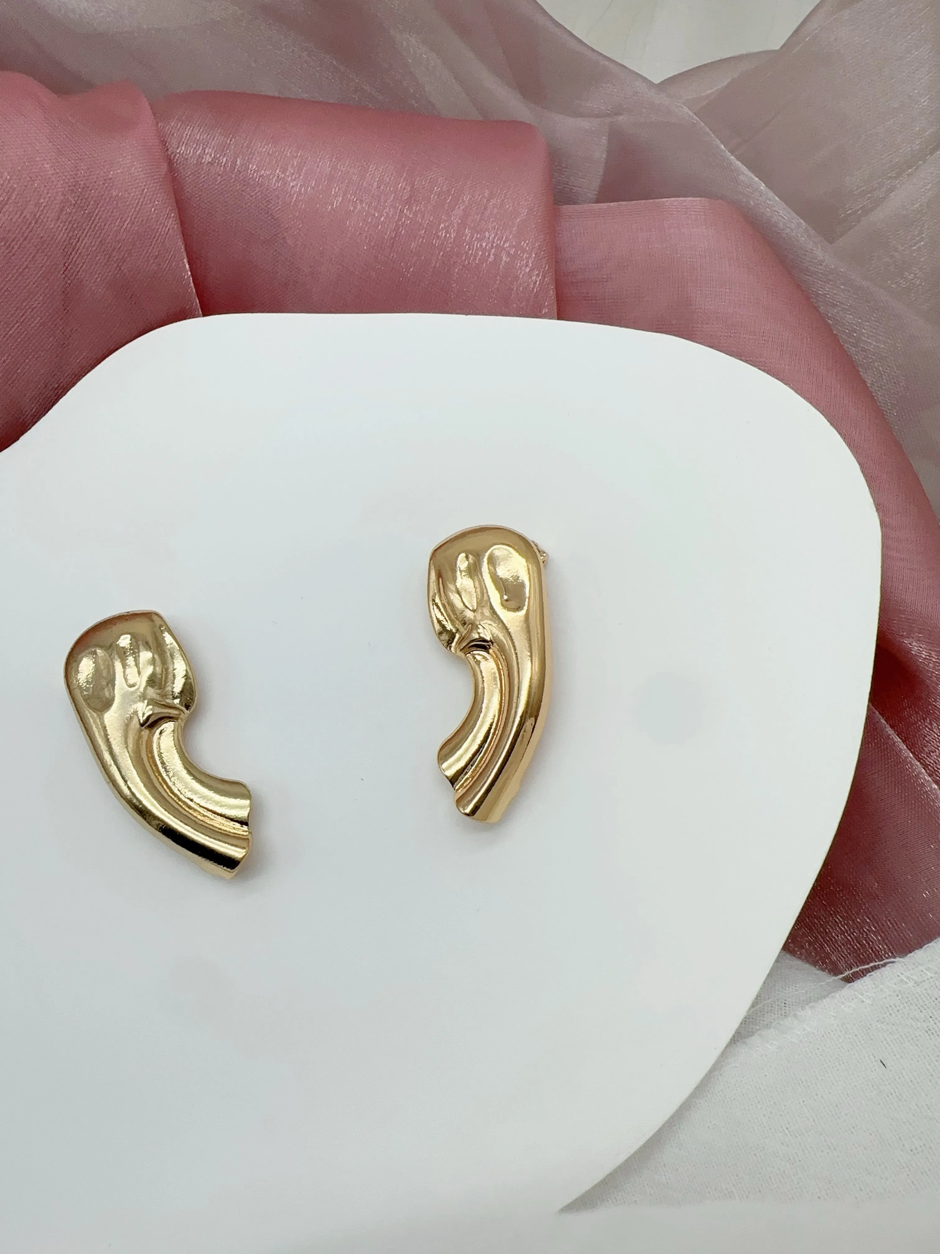 Sculptural Gold Plated Ear Cuff - No Piercing Needed