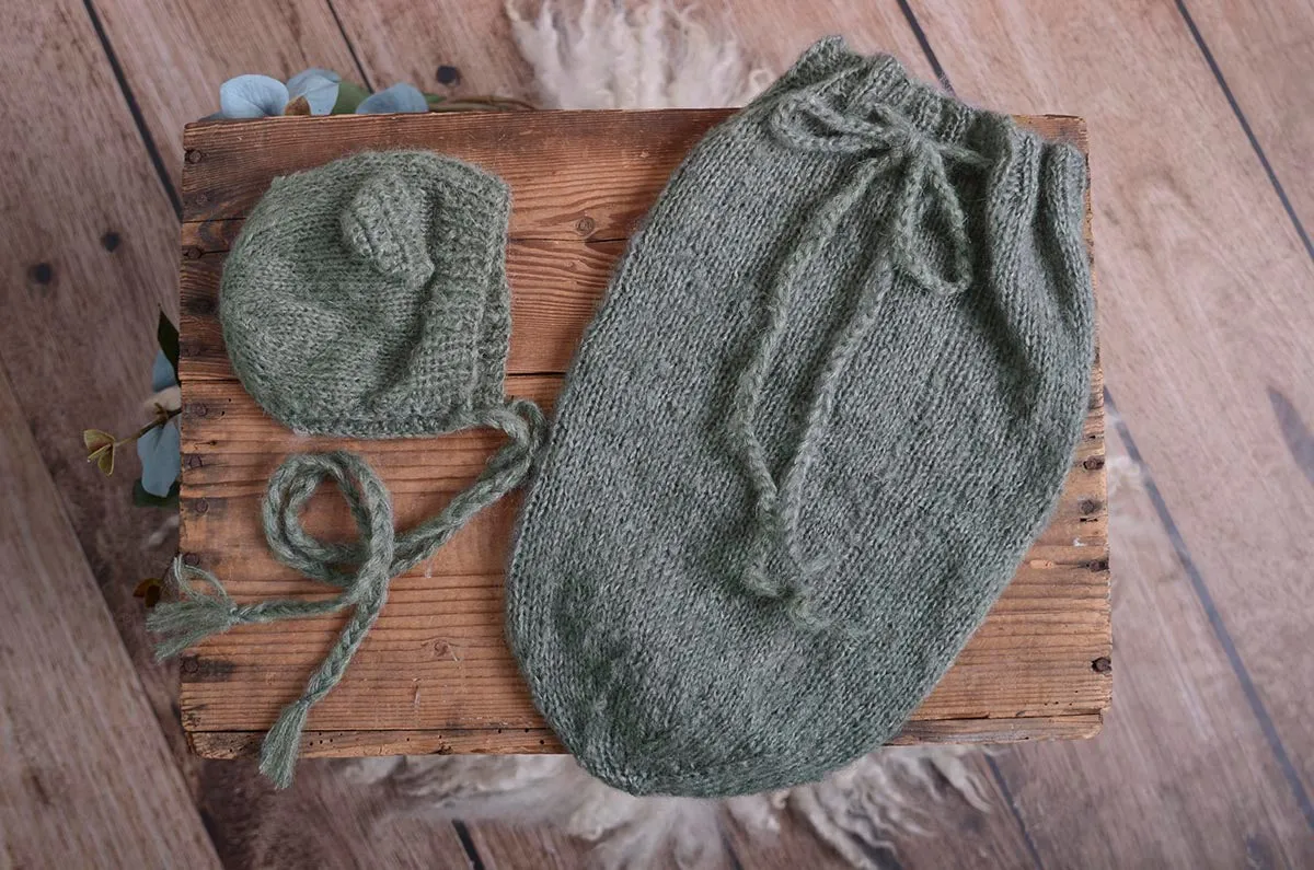 SET Mohair Bear Bonnet and Sack - Gray