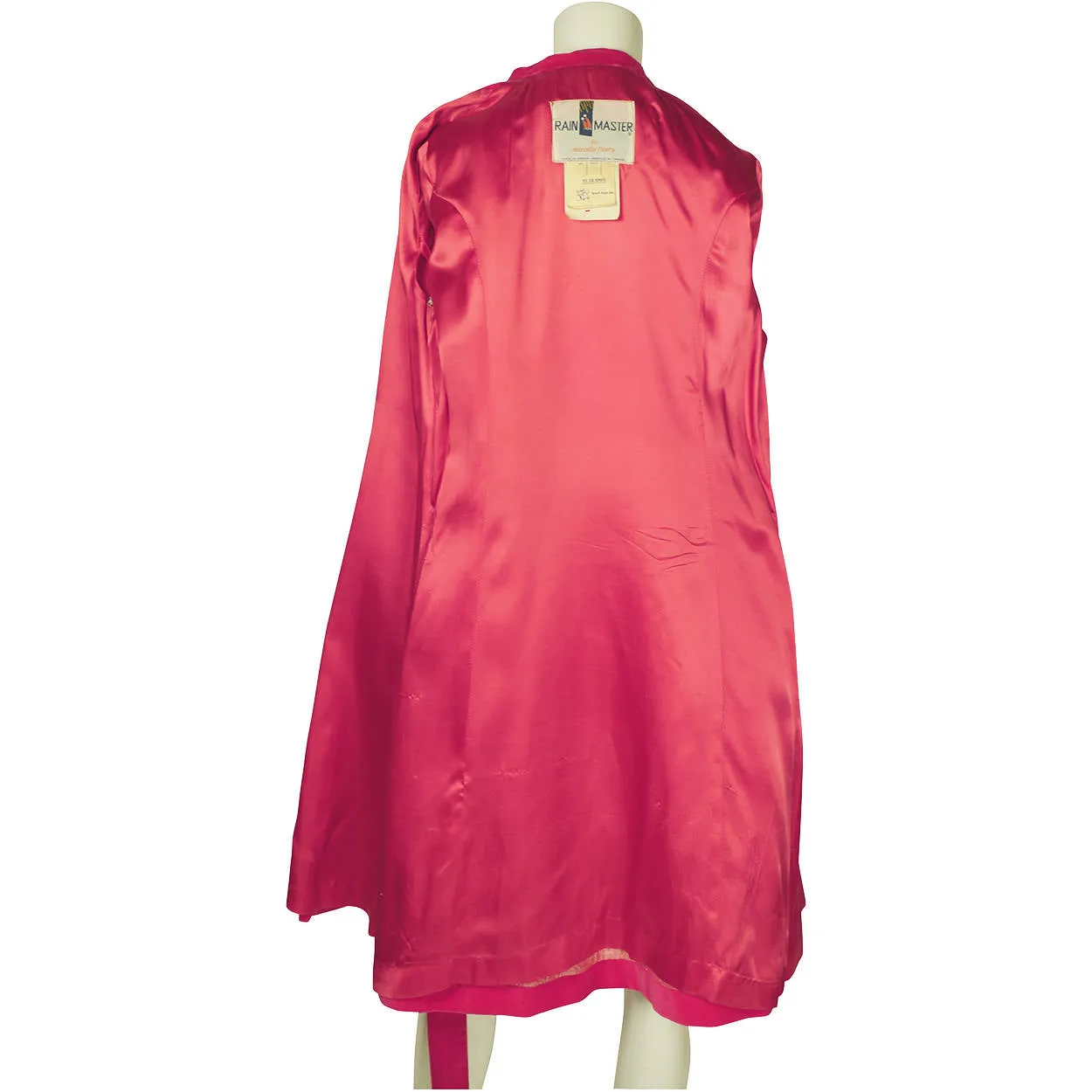 Vintage Pink Velvet Coat by Rainmaster 1970s Canadian Design - Marielle Fleury - 12